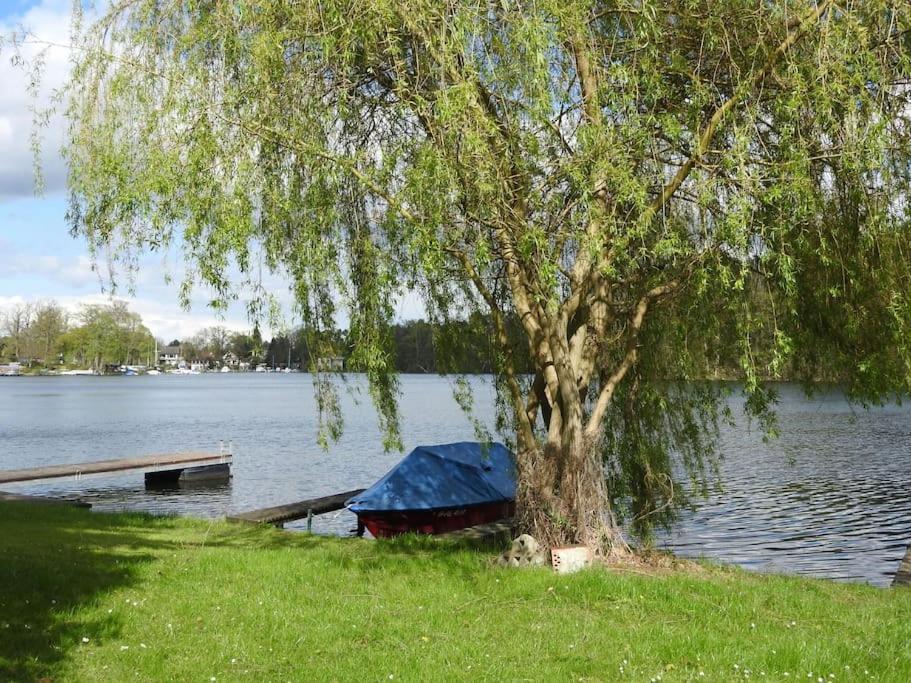 Dachwohnung Mit Wasserblick Und Eigenem Bootssteg Berlin Luaran gambar